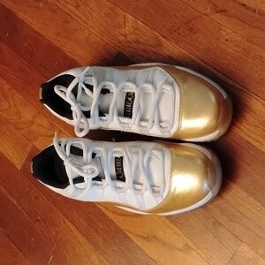 Air Jordan 11 Retro Low ‘Closing Ceremony’ 528895-103 Size 9.5